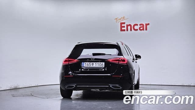 Mercedes-Benz A-Class 2021 — ფოტო 16/30
