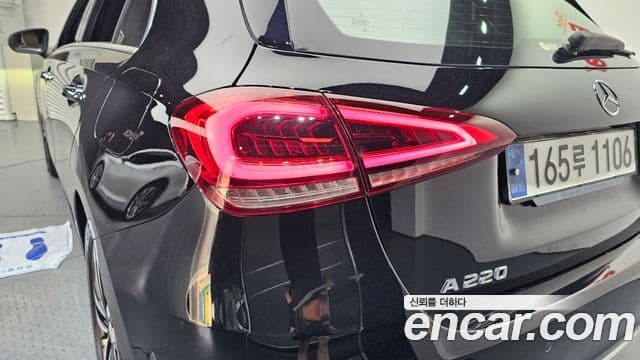 Mercedes-Benz A-Class 2021 — ფოტო 20/30