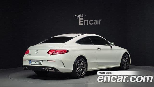 Mercedes-Benz C-Class 2020 — Фото 2/20