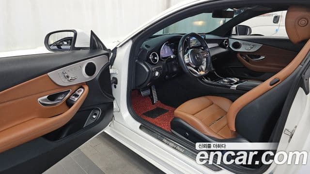 Mercedes-Benz C-Class 2020 — Фото 10/20