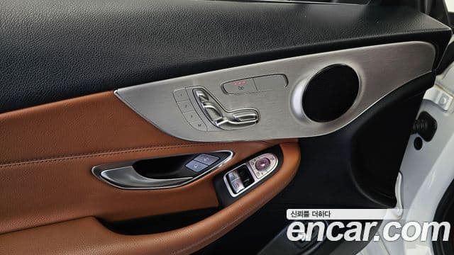 Mercedes-Benz C-Class 2020 — Фото 19/20