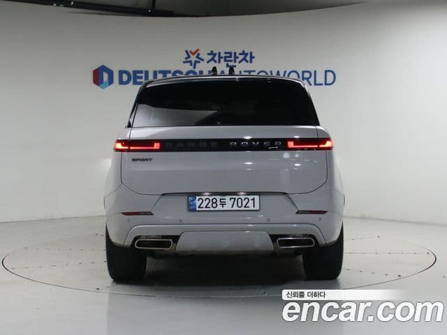 Land Rover Range Rover Sport 2025 — Фото 4/20