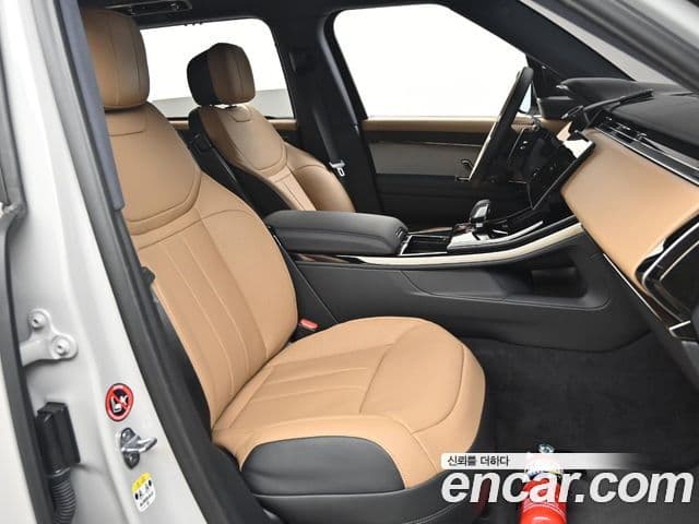 Land Rover Range Rover Sport 2025 — Фото 9/20