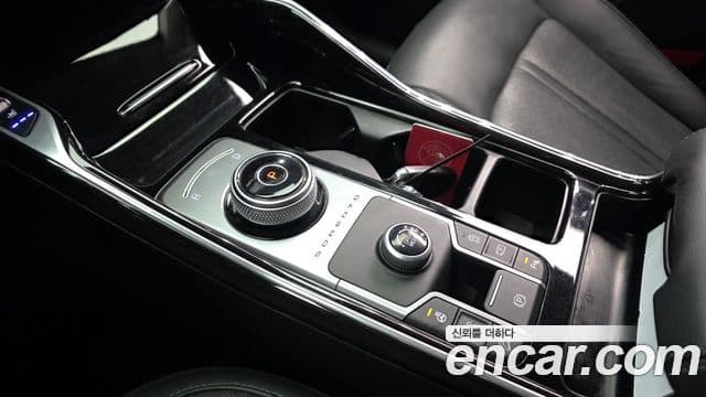 Kia Sorento 2021 — Photo 1/20