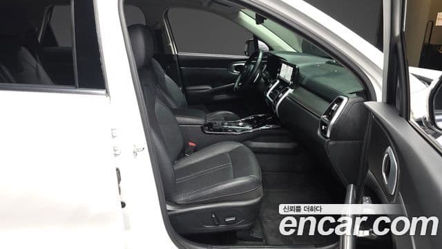 Kia Sorento 2021 — Photo 8/20