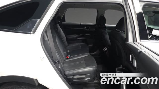 Kia Sorento 2021 — Photo 2/20