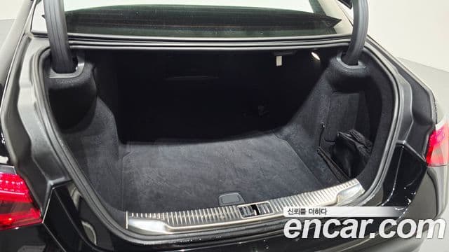 Mercedes-Benz S-Class 2022 — Фото 18/20