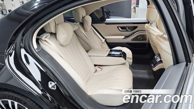Mercedes-Benz S-Class 2022 — Фото 19/20