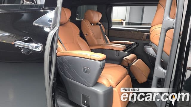 Toyota Alphard 2025 — Фото 12/20