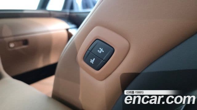 Toyota Alphard 2025 — Şəkil 27/36
