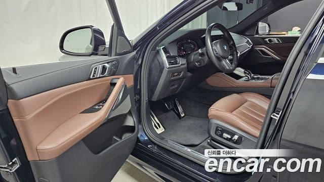 BMW X6 2020 — Фото 10/20