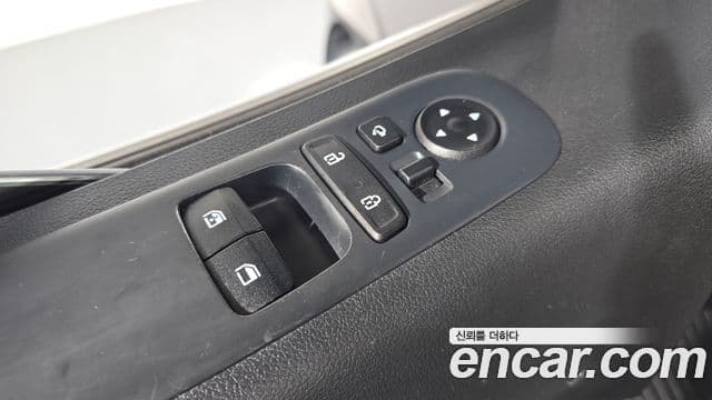Hyundai Staria 2021 — Photo 26/36