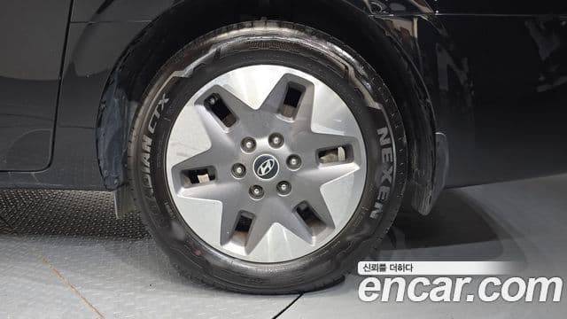 Hyundai Staria 2021 — Photo 8/36