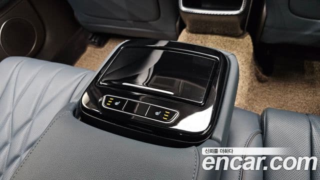 Genesis G80 2022 — Şəkil 34/36