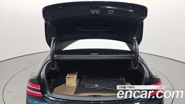 Genesis G80 2022 — Şəkil 24/36