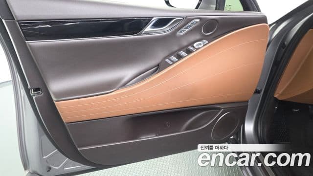 Genesis G80 2021 — Photo 17/32