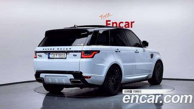 Land Rover Range Rover Sport 2019 — Photo 17/20