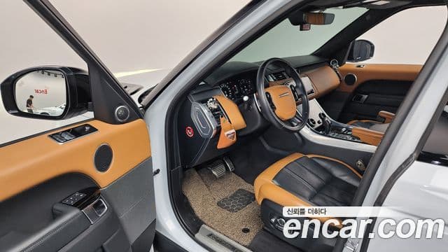 Land Rover Range Rover Sport 2019 — Photo 18/20