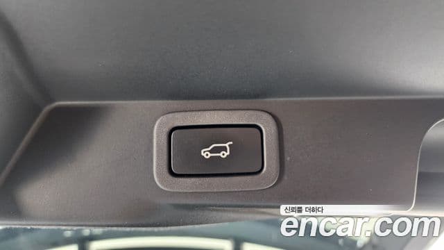Land Rover Range Rover Sport 2019 — Photo 9/20