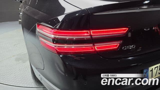 Genesis G80 2021 — Şəkil 9/37