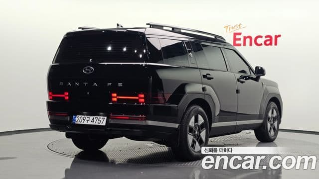 Hyundai Santa Fe 2025 — Фото 2/20