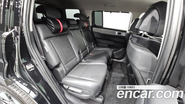 Hyundai Santa Fe 2025 — Фото 11/20