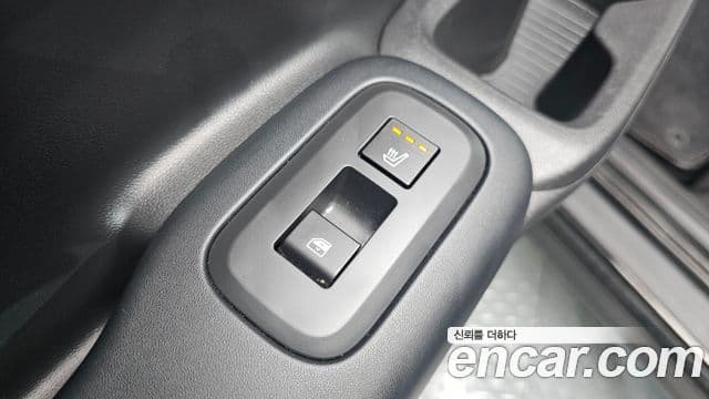 Hyundai Santa Fe 2025 — Photo 12/32