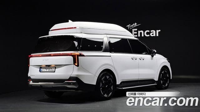 Kia Carnival 2024 — Фото 2/20