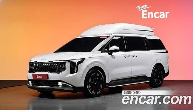 Kia Carnival 2024 — Фото 1/20