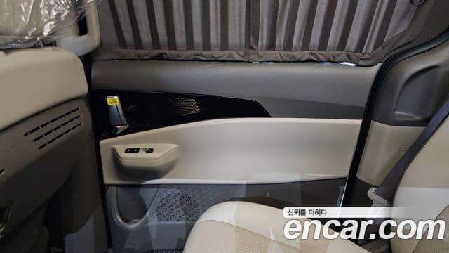 Kia Carnival 2024 — Photo 9/35