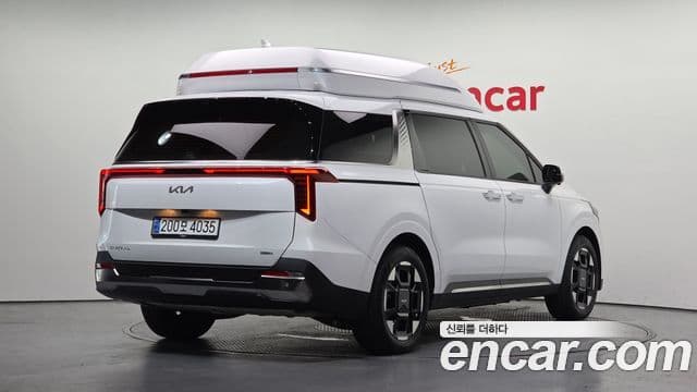 Kia Carnival 2024 — Фото 1/20