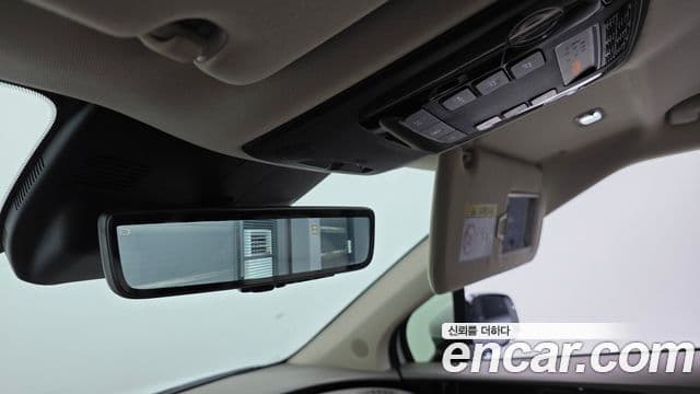 Kia Carnival 2024 — Фото 13/20