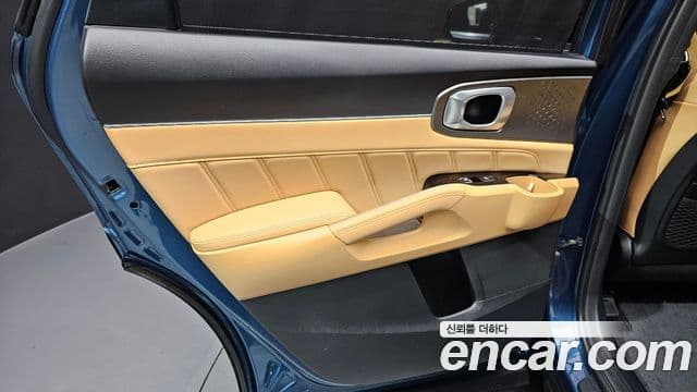 Kia Sorento 2022 — Photo 31/32