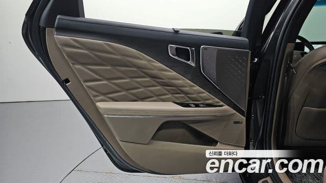 Kia K8 2022 — Photo 21/42