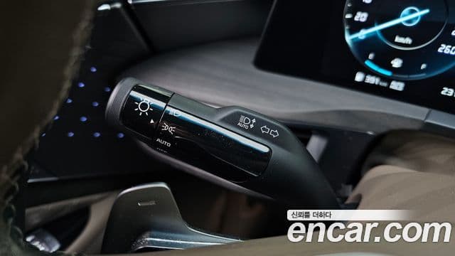Kia K8 2022 — Photo 13/42