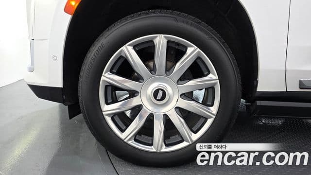 Cadillac Escalade 2021 — Photo 13/20