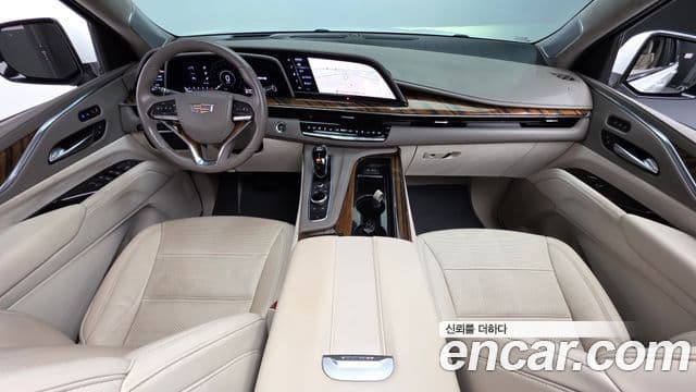Cadillac Escalade 2021 — Photo 2/20