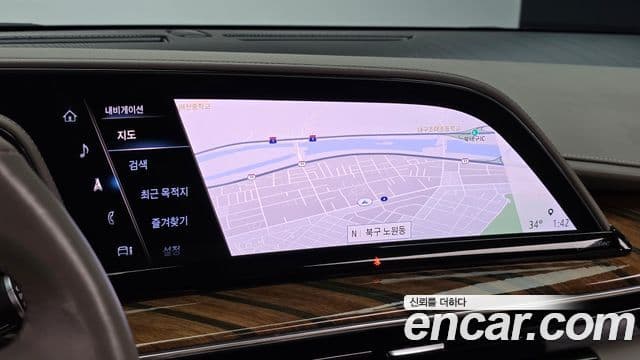 Cadillac Escalade 2021 — Photo 4/20