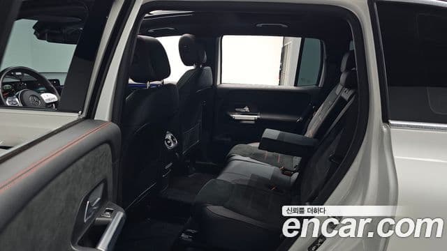 Mercedes-Benz GLB-Class 2023 — Фото 12/20