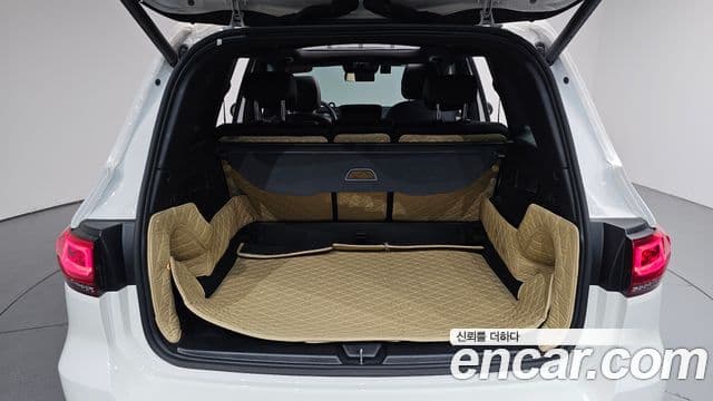 Mercedes-Benz GLB-Class 2023 — Фото 20/20