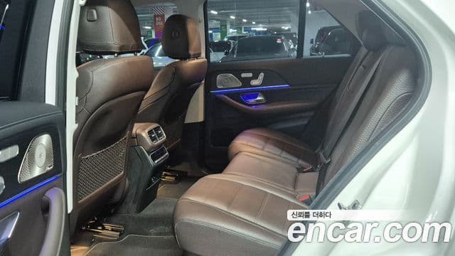 Mercedes-Benz GLE-Class 2022 — Фото 13/20