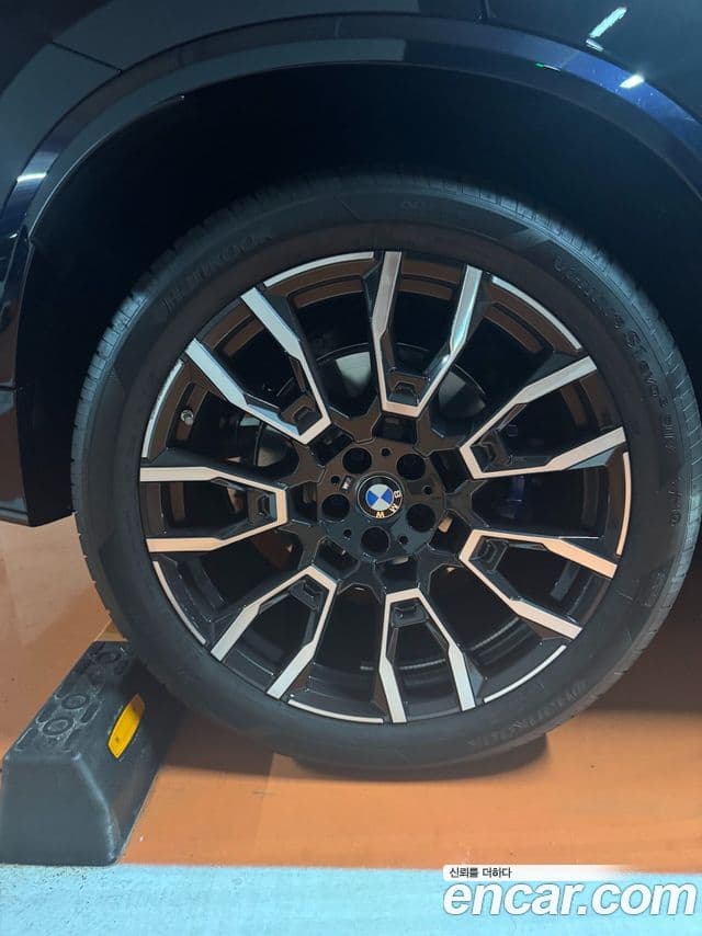 BMW X5 2026 — Photo 9/14