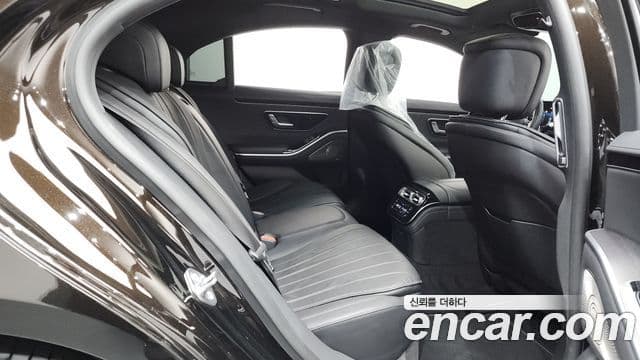 Mercedes-Benz S-Class 2021 — Фото 11/20