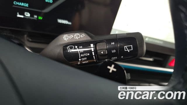 Kia Carnival 2025 — ფოტო 35/38