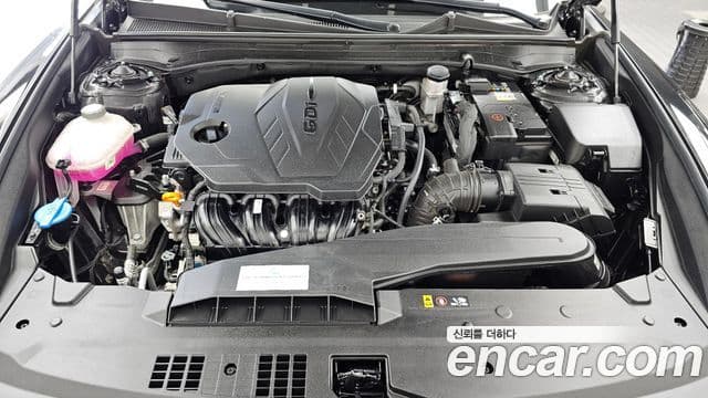 Hyundai Grandeur Hybrid 2023 — Photo 11/20