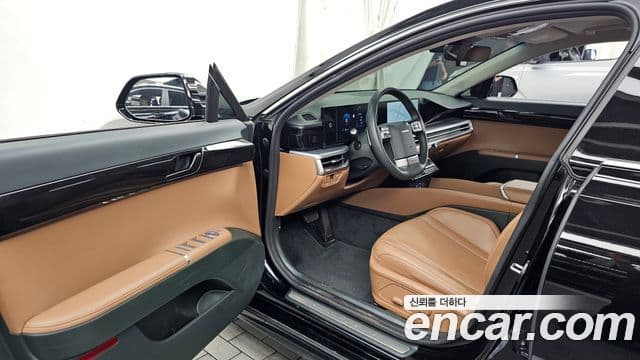 Hyundai Grandeur Hybrid 2023 — Photo 13/20