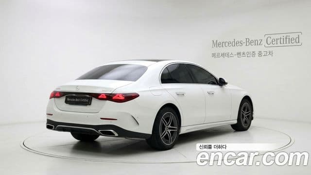 Mercedes-Benz E-Class 2025 — Фото 1/11