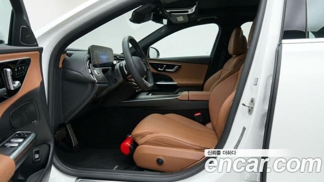 Mercedes-Benz E-Class 2025 — Фото 9/11