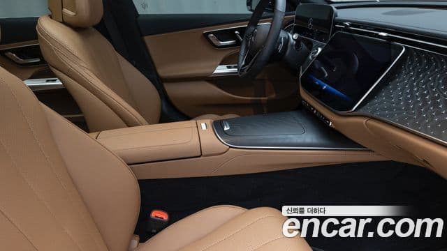 Mercedes-Benz E-Class 2025 — ფოტო 5/19