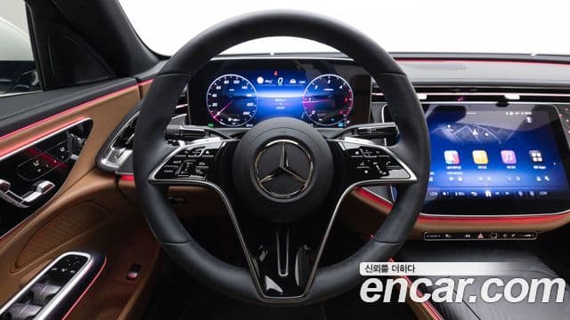 Mercedes-Benz E-Class 2025 — ფოტო 19/19